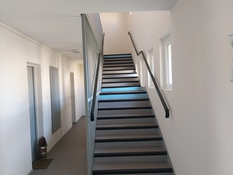 RENOVATION BY JULIEN